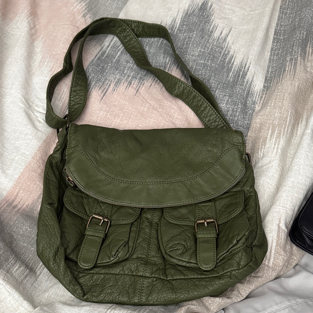Chic Olive Crossbody Bag